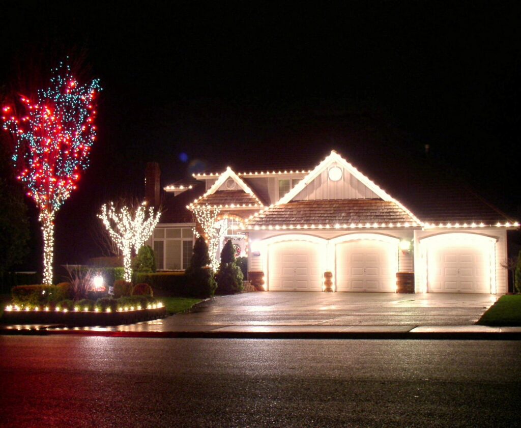 Christmas lighting installation Cave Springs AR